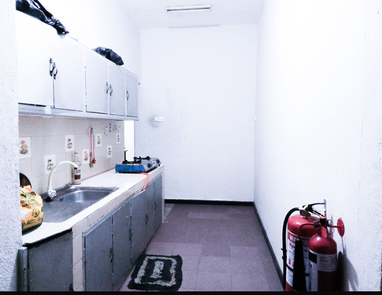 Building for Rent in Dehiwala
