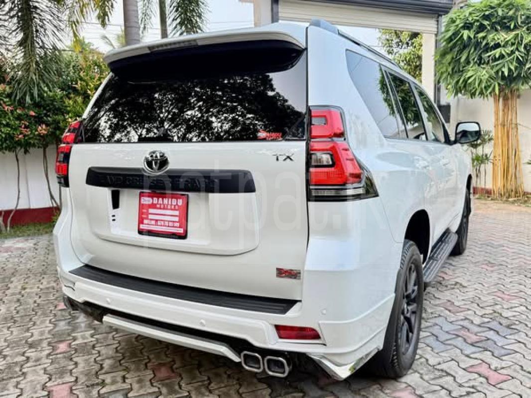 Advertisement image 4