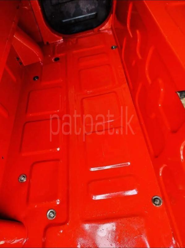 Bajaj 4 stroke 2015 - பயன்படுத்தப்பட்டது முச்சக்கர வண்டி sale in Sri Lanka - patpat.lk