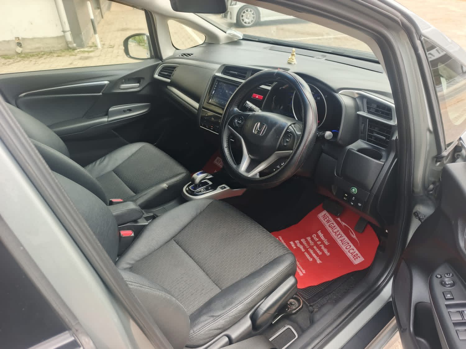 Honda Fit 2015 - නැවත සකස් කල කාර් sale in Sri Lanka - patpat.lk