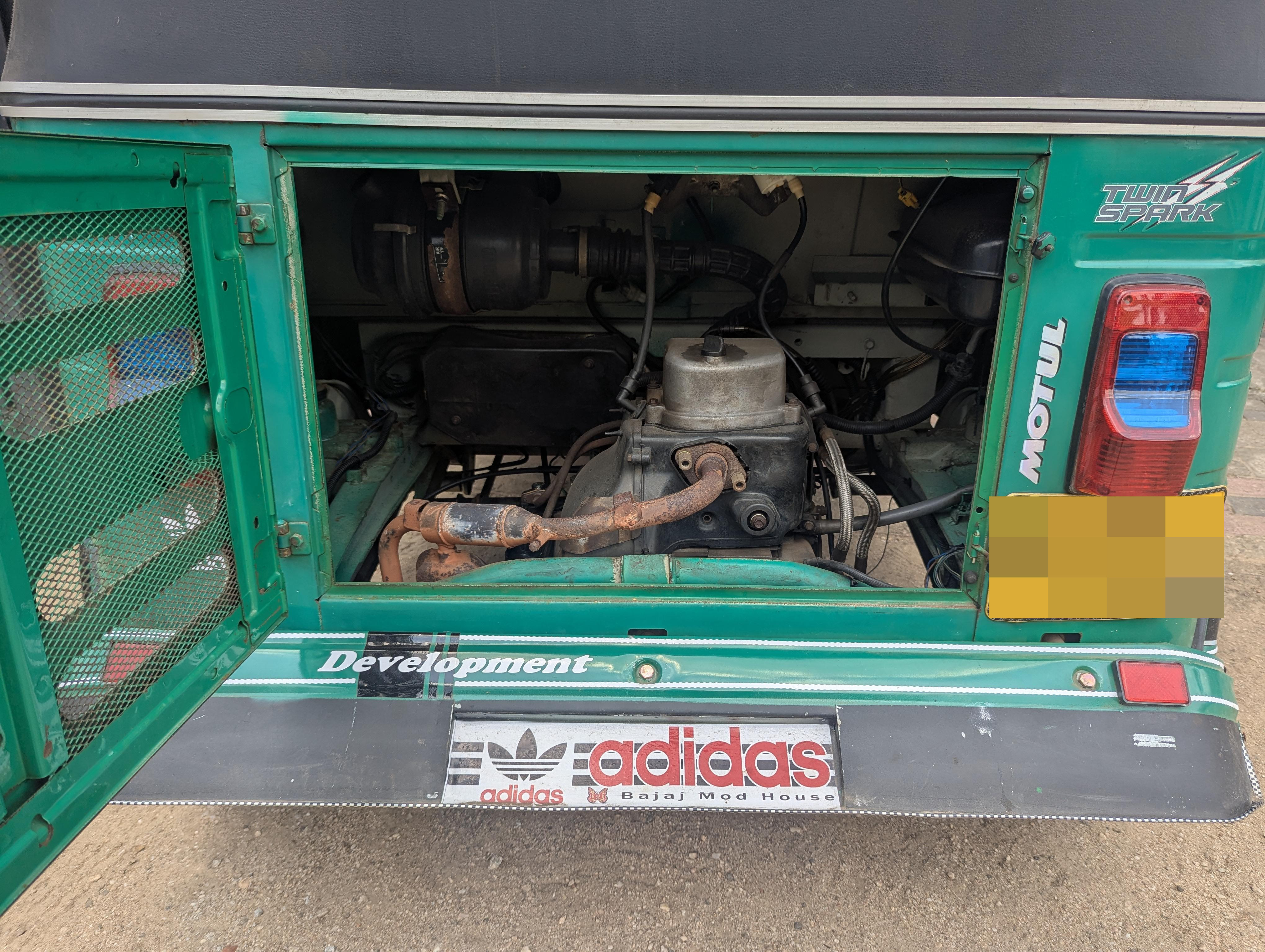 Bajaj Three Wheel 2015 - Used Three wheeler sale in Sri Lanka - patpat.lk