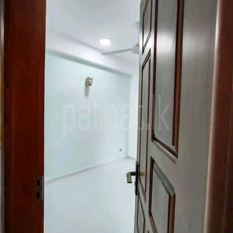 Luxury Apartment for Sale in Wellawatta (Colombo 06)