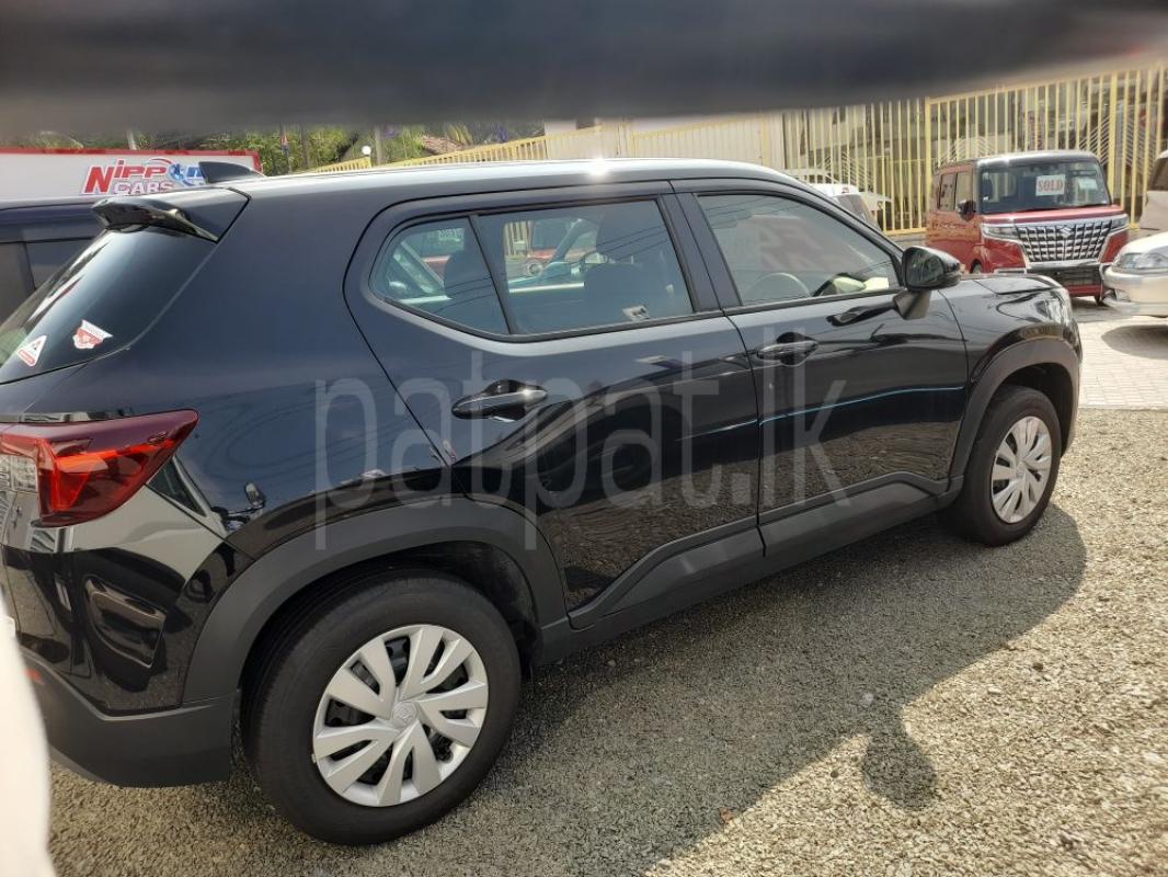 Advertisement image 6