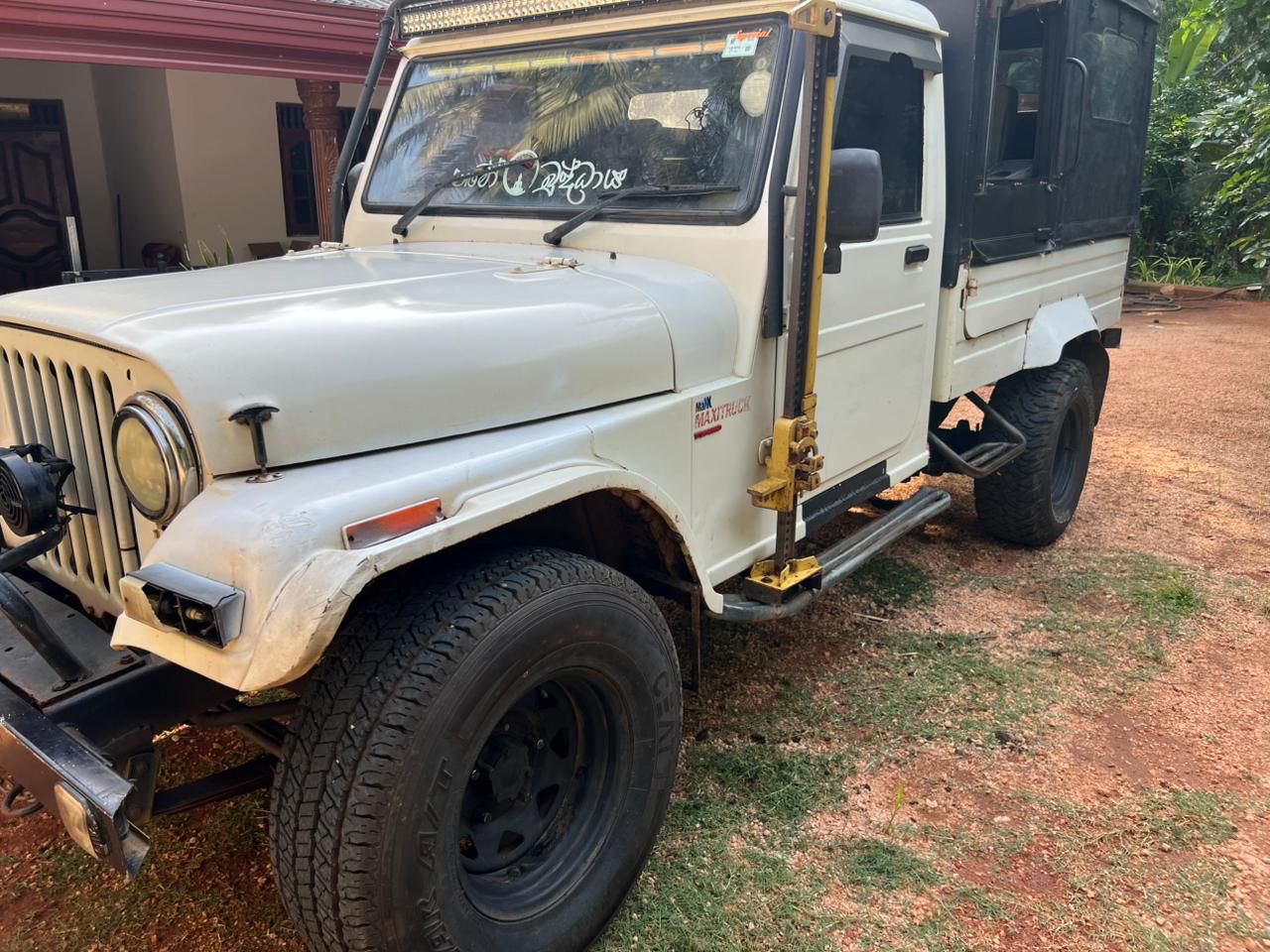 Mahindra Bolero 2004 - பயன்படுத்தப்பட்டது டிரக் sale in Sri Lanka - patpat.lk