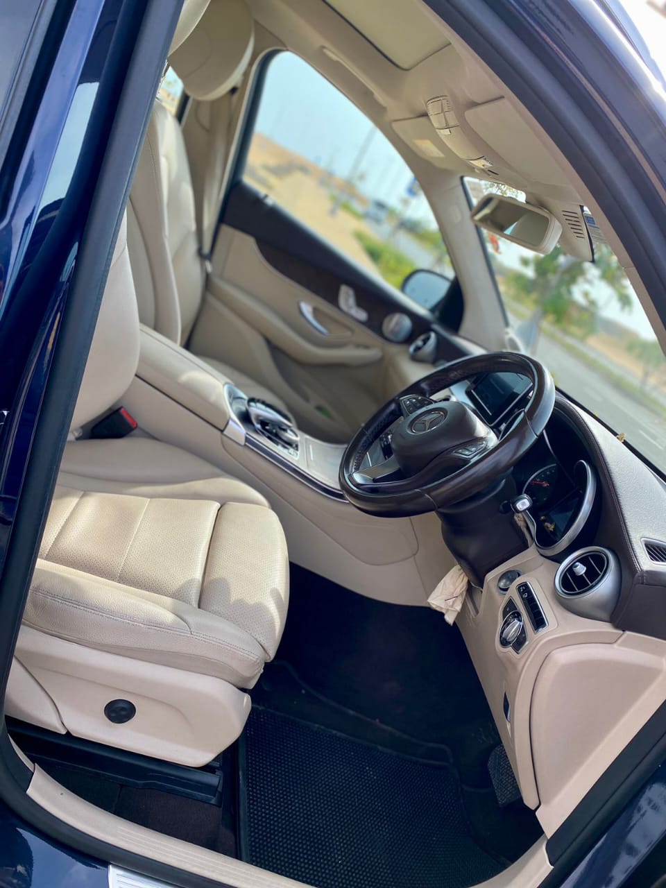 Mercedes Benz GLC Class 2016 - பயன்படுத்தப்பட்டது கார் sale in Sri Lanka - patpat.lk