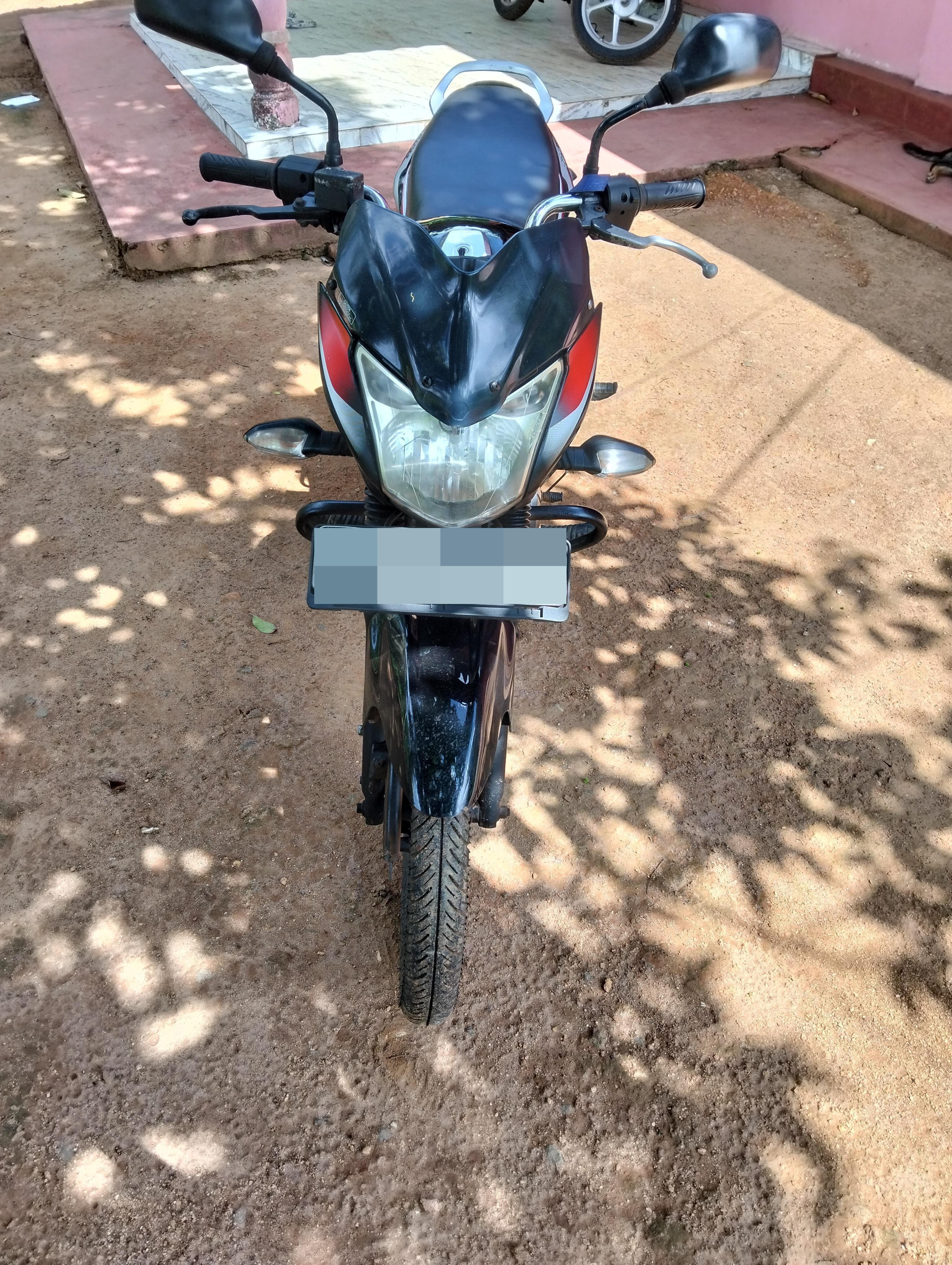 Bajaj Discover 2015 - பயன்படுத்தப்பட்டது பைக் sale in Sri Lanka - patpat.lk