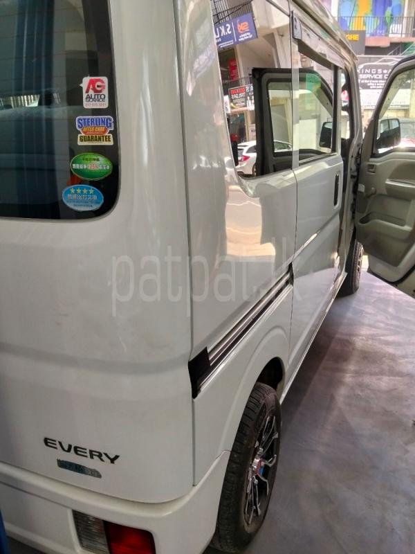 Advertisement image 6