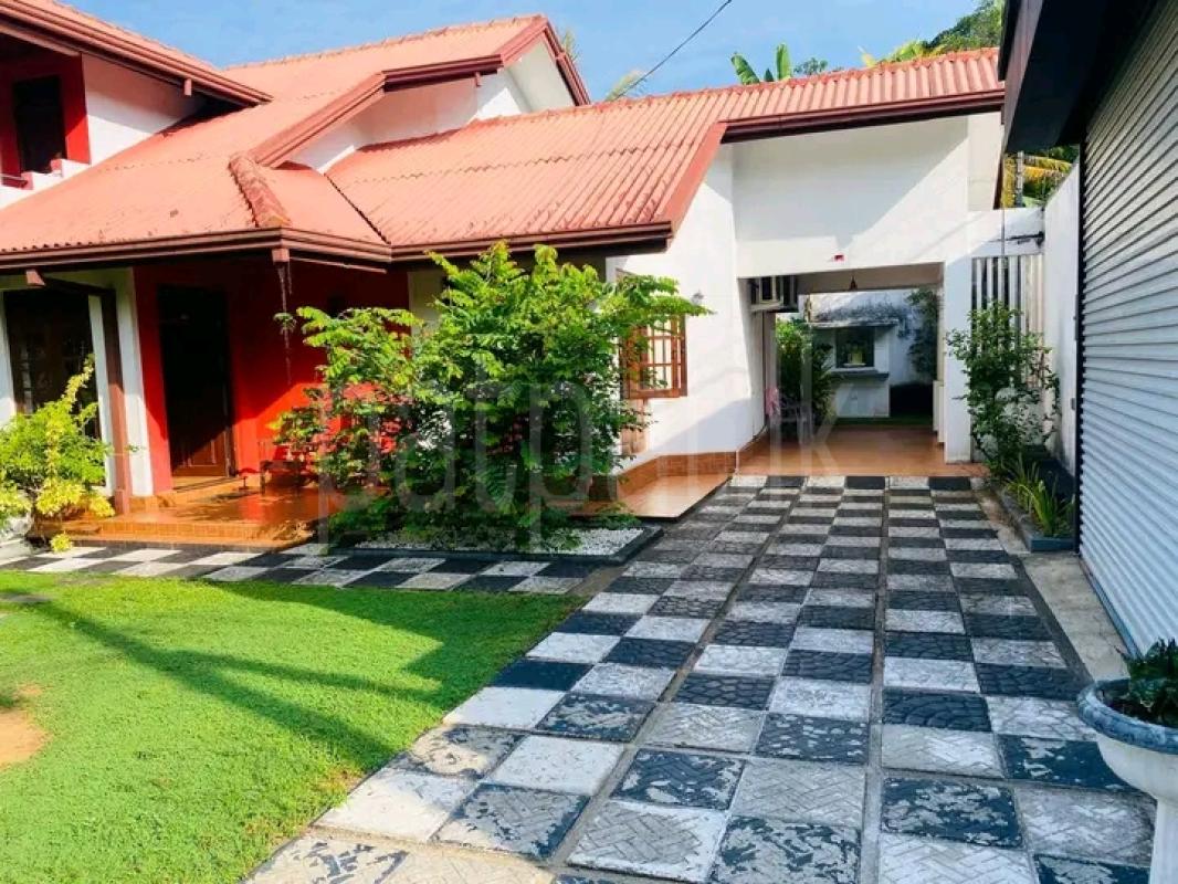 House for Sale in Bandaragama