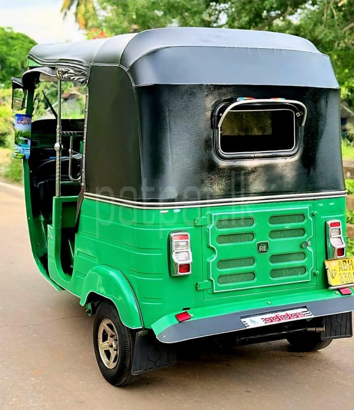 Bajaj Three Wheel 2015 - භාවිතා කරන ලද ත්‍රිරෝද රථය sale in Sri Lanka - patpat.lk