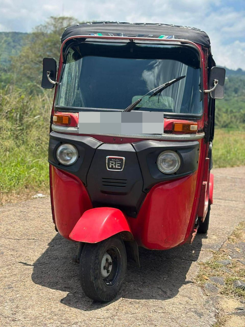Bajaj Three Wheel 2014 ads-image-1