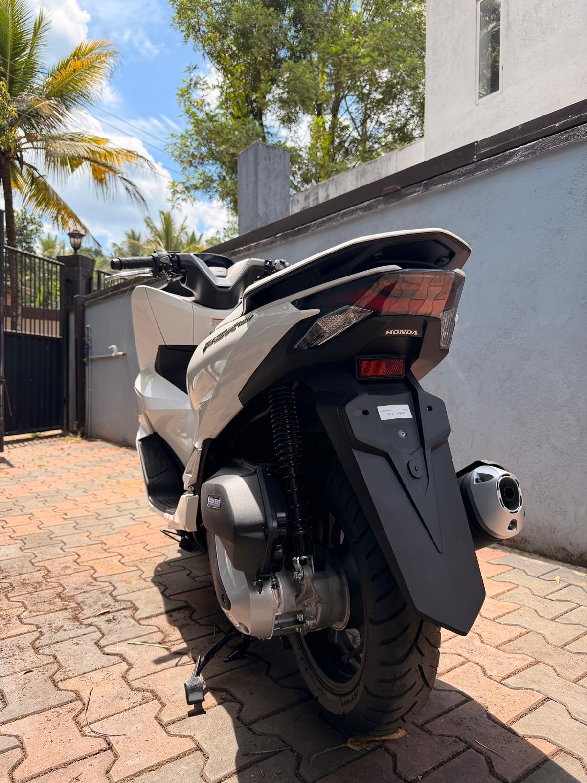 Honda PCX 2026 - Brand New Bike sale in Sri Lanka - patpat.lk