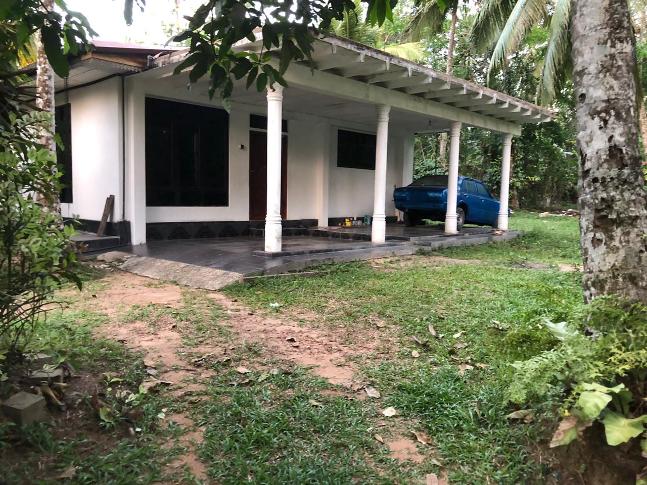 House for Sale in Gampaha ads-image-1