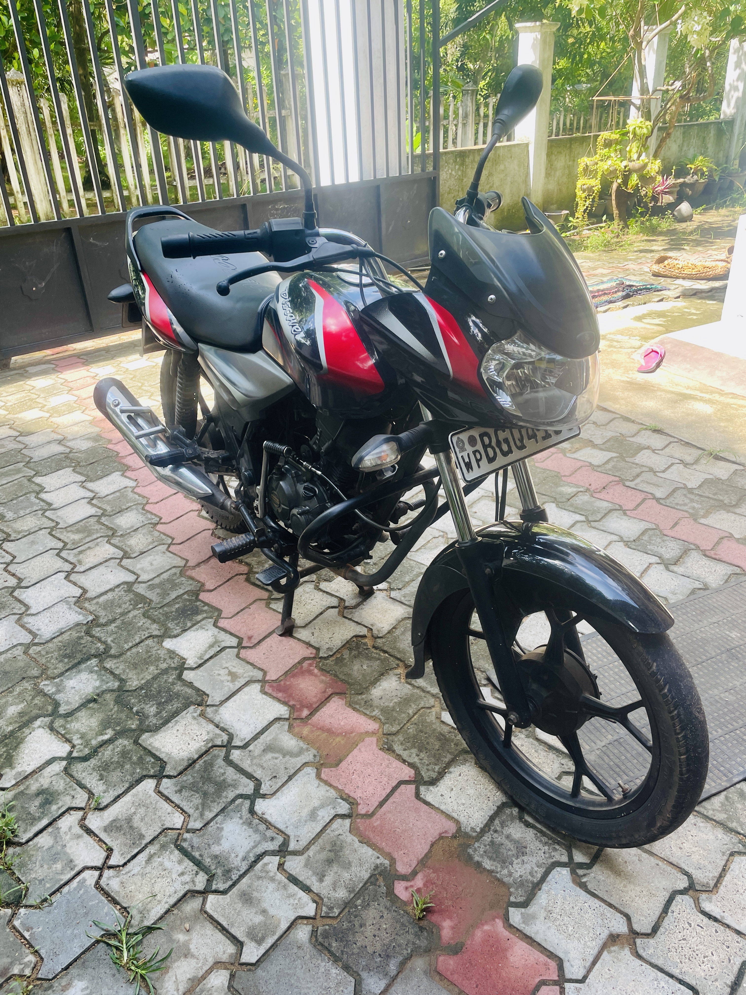 Bajaj Discover 2018 - Used Bike sale in Sri Lanka - patpat.lk