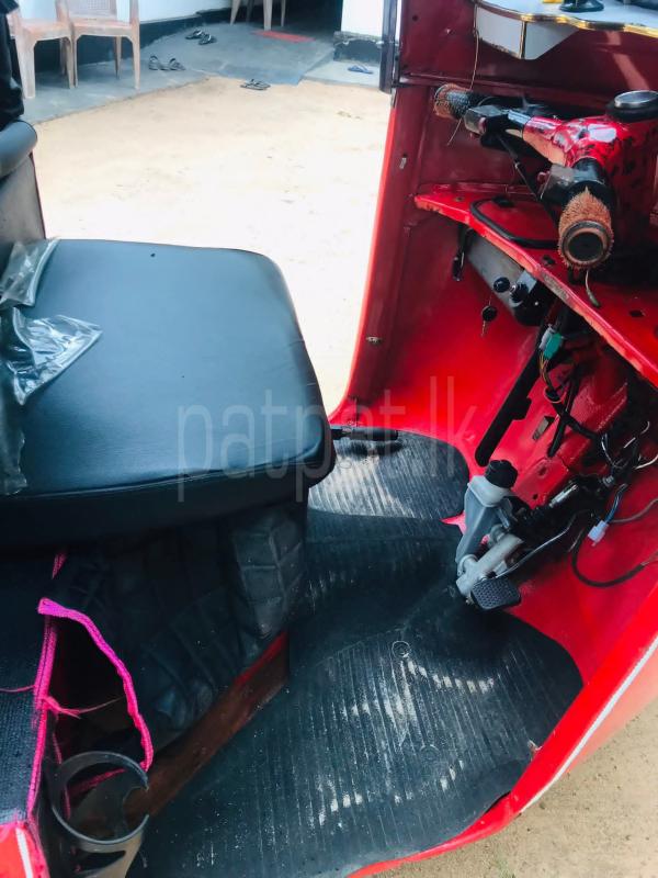 Bajaj Three Wheel 2003 - பயன்படுத்தப்பட்டது முச்சக்கர வண்டி sale in Sri Lanka - patpat.lk