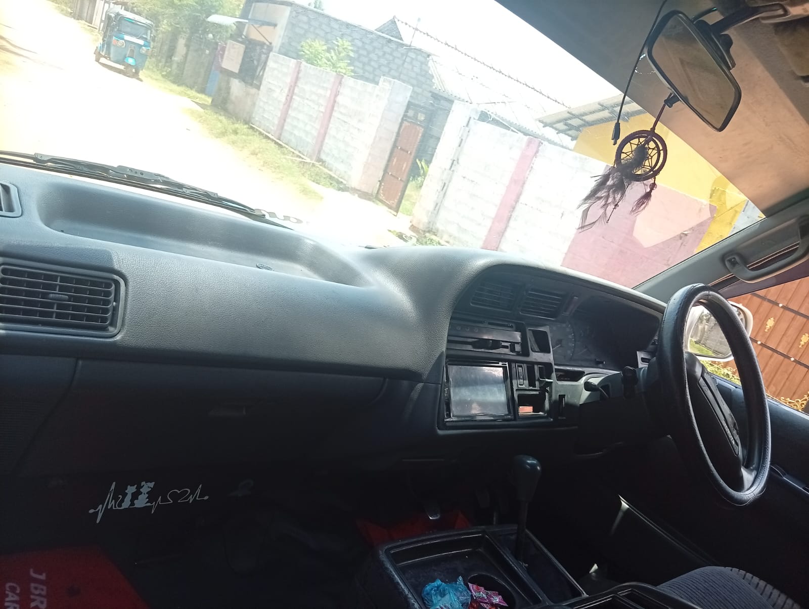 Toyota Hiace 1990 - Used Van sale in Sri Lanka - patpat.lk