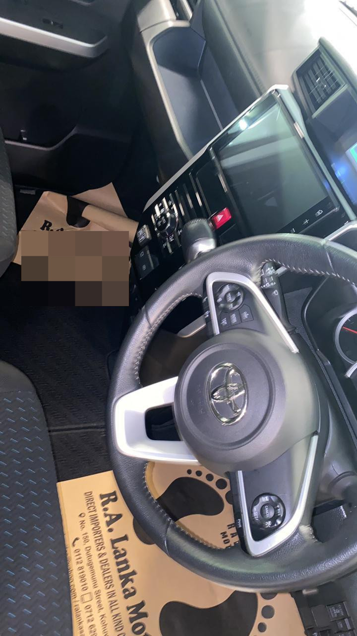 Toyota Roomy 2022 - Used Van sale in Sri Lanka - patpat.lk