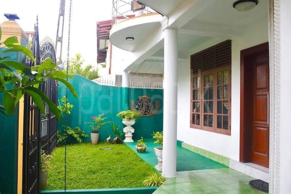 Advertisement image 3