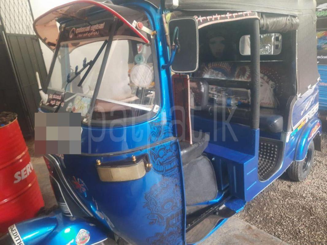 Bajaj Three Wheel 2006 - பயன்படுத்தப்பட்டது முச்சக்கர வண்டி sale in Sri Lanka - patpat.lk
