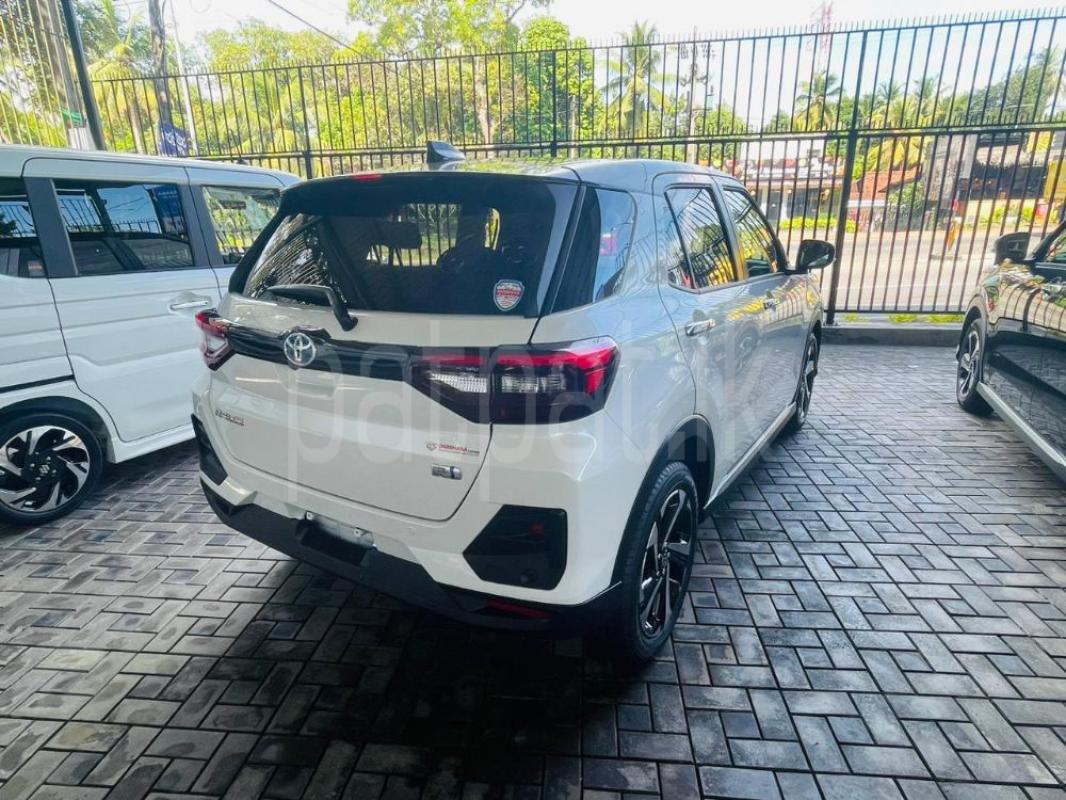 Advertisement image 1