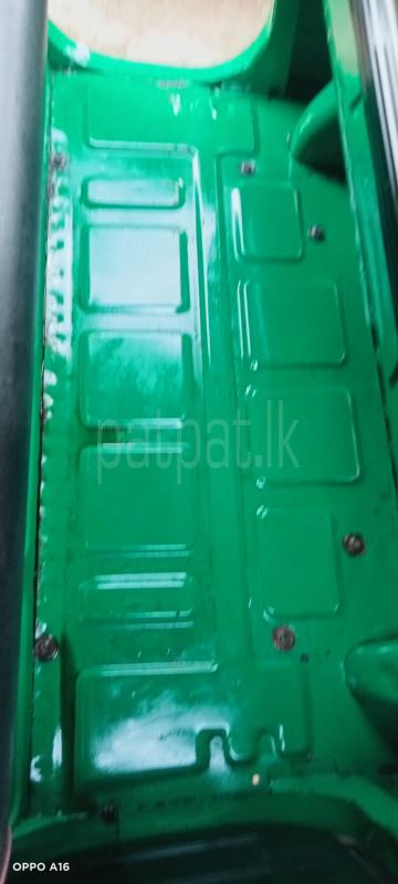 Bajaj Three Wheel 2019 - பயன்படுத்தப்பட்டது முச்சக்கர வண்டி sale in Sri Lanka - patpat.lk