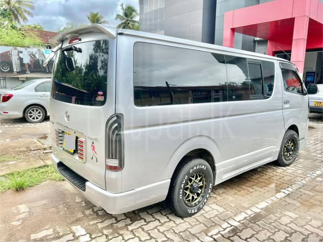 Advertisement image 3