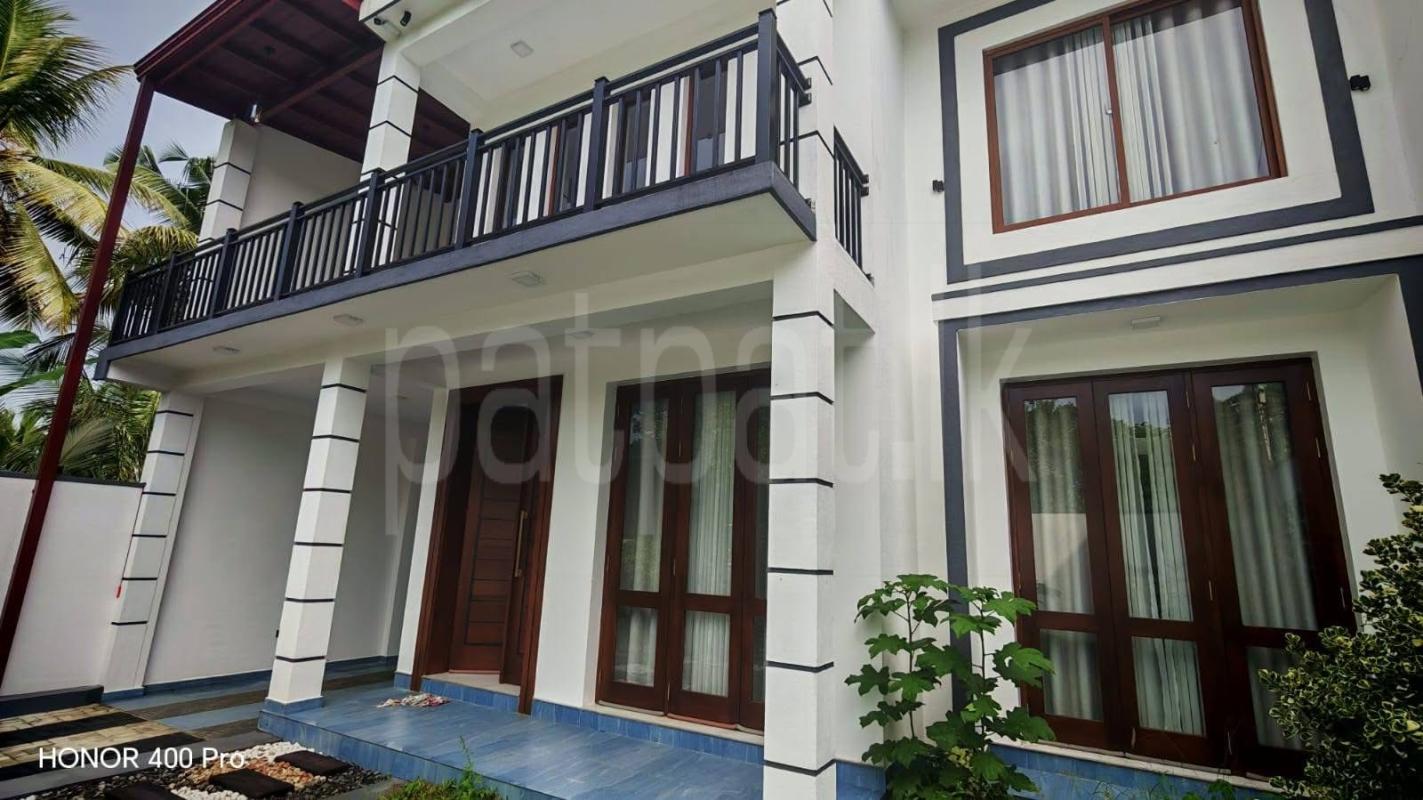 House for Sale in Athurugiriya