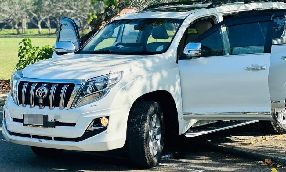Toyota PRADO 2015 - பயன்படுத்தப்பட்டது SUV sale in Sri Lanka - patpat.lk