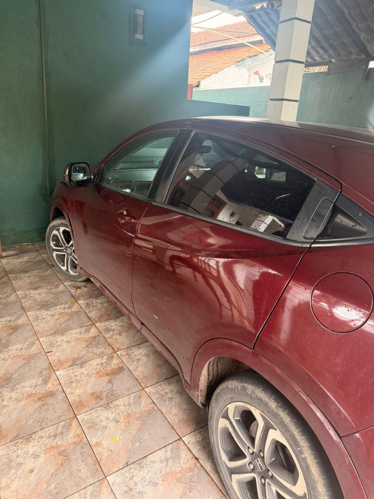 Honda Vezel 2014 - Used SUV sale in Sri Lanka - patpat.lk