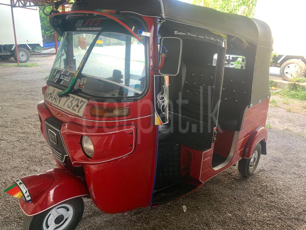 Bajaj 4 stroke 2013 - பயன்படுத்தப்பட்டது முச்சக்கர வண்டி sale in Sri Lanka - patpat.lk