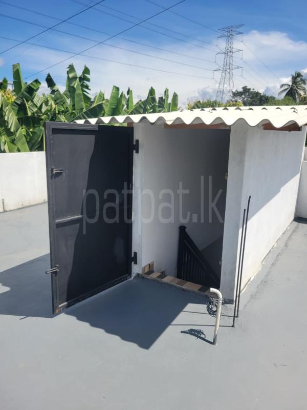 House for Sale in Wellampitiya