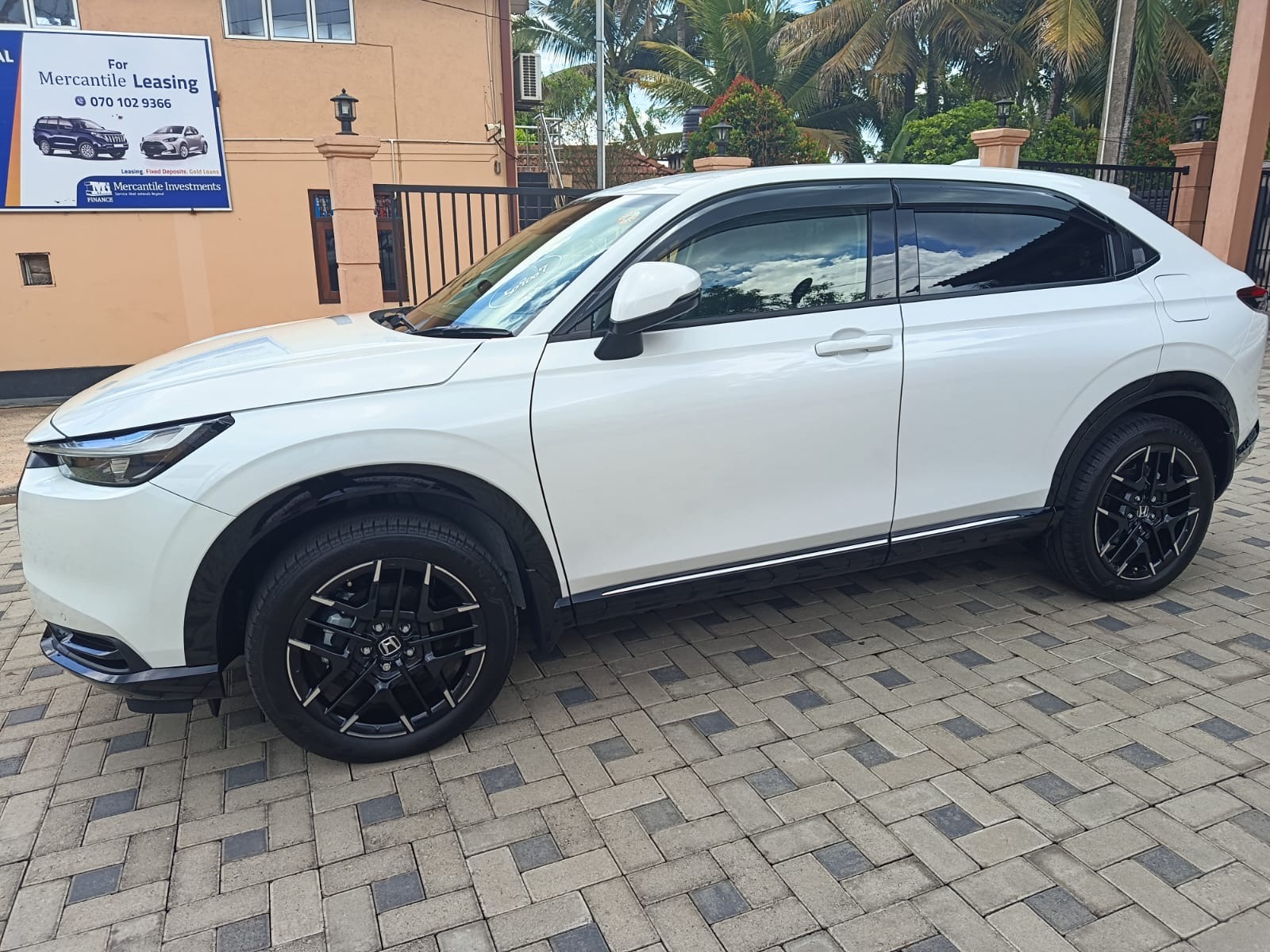 Honda Vezel 2024 - சான்றளிக்கப்பட்டது SUV sale in Sri Lanka - patpat.lk