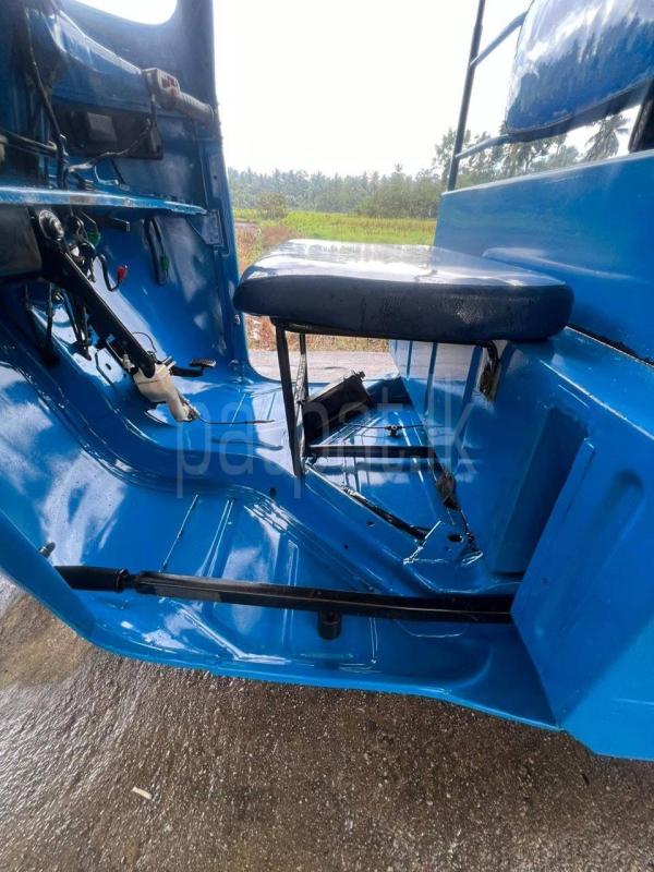 Advertisement image 6