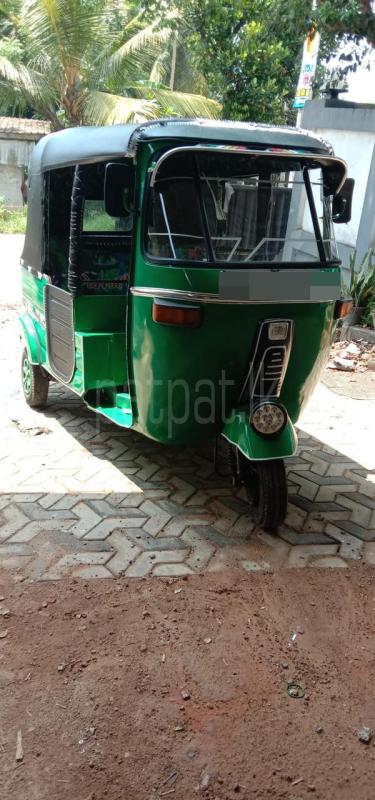 Bajaj Three Wheel 2004 - භාවිතා කරන ලද ත්‍රිරෝද රථය sale in Sri Lanka - patpat.lk
