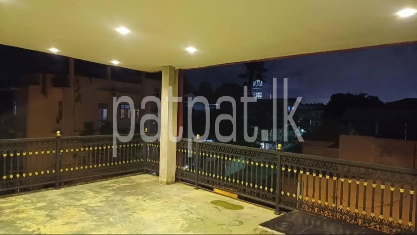 Advertisement image 6