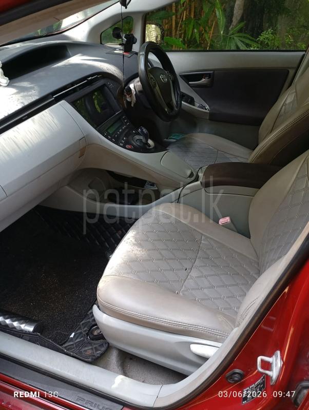 Toyota Prius 2011 - பயன்படுத்தப்பட்டது கார் sale in Sri Lanka - patpat.lk