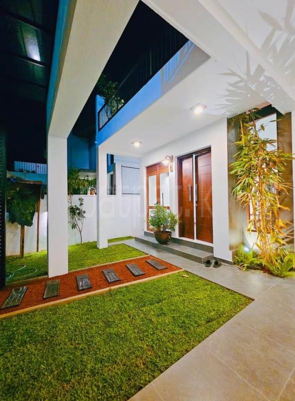 House for Sale in Athurugiriya ads-image-1