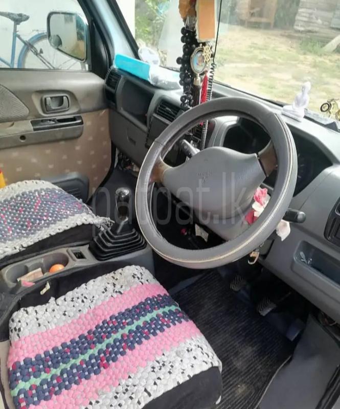 Mitsubishi Minicab 2001 - பயன்படுத்தப்பட்டது வேன் sale in Sri Lanka - patpat.lk
