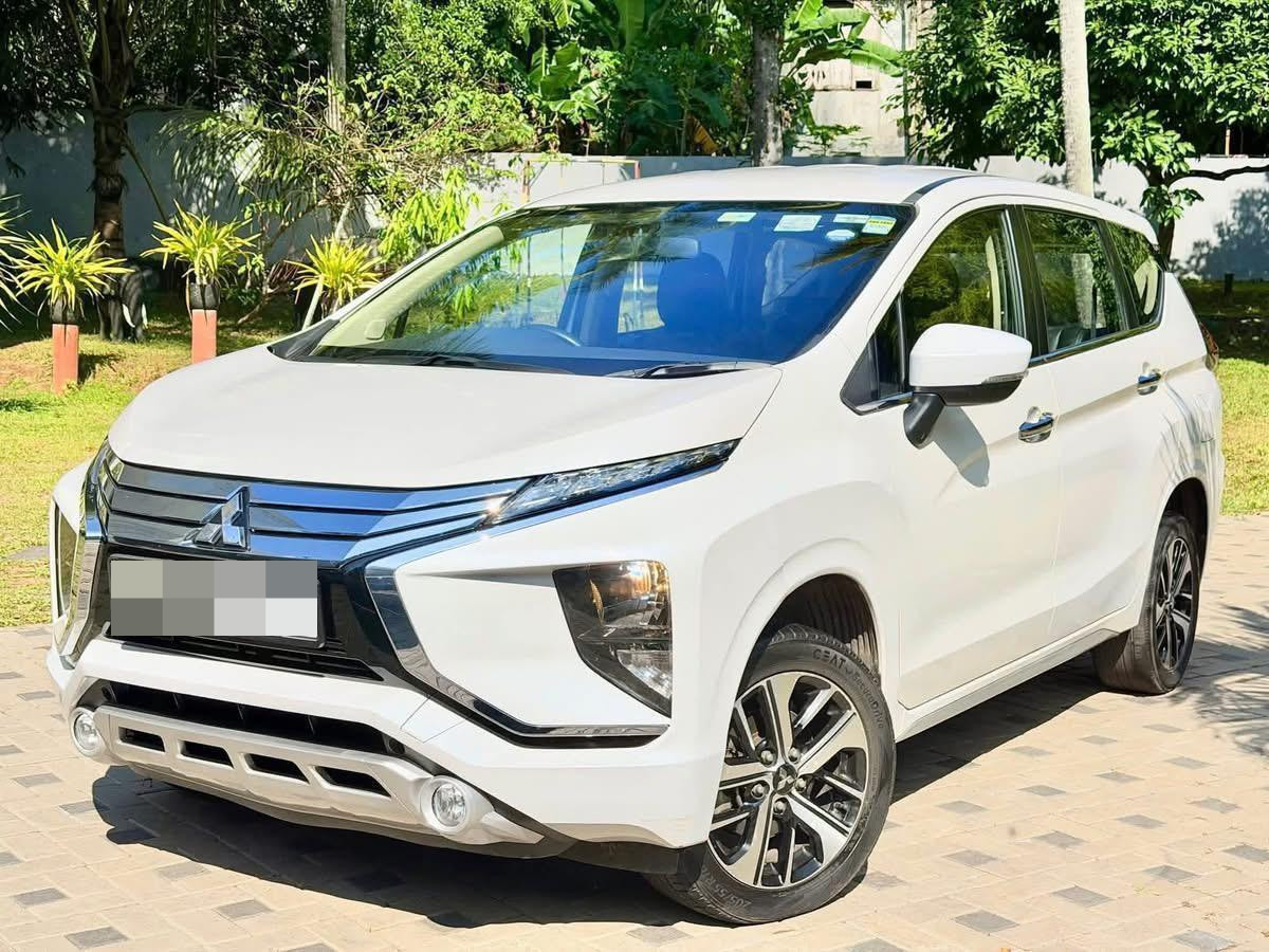 Mitsubishi Xpander Cross 2018 - නැවත සකස් කල SUV රථය sale in Sri Lanka - patpat.lk