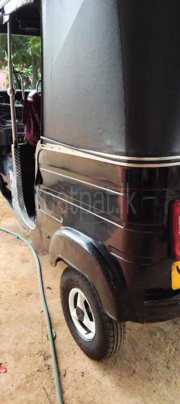 Bajaj 4 stroke 2011 - භාවිතා කරන ලද ත්‍රිරෝද රථය sale in Sri Lanka - patpat.lk