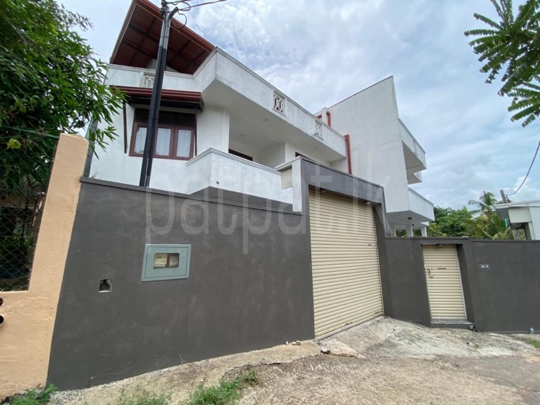 House for Sale in Kottawa ads-image-1
