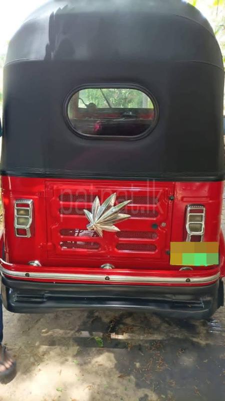 Bajaj Three Wheel 2014 - பயன்படுத்தப்பட்டது முச்சக்கர வண்டி sale in Sri Lanka - patpat.lk