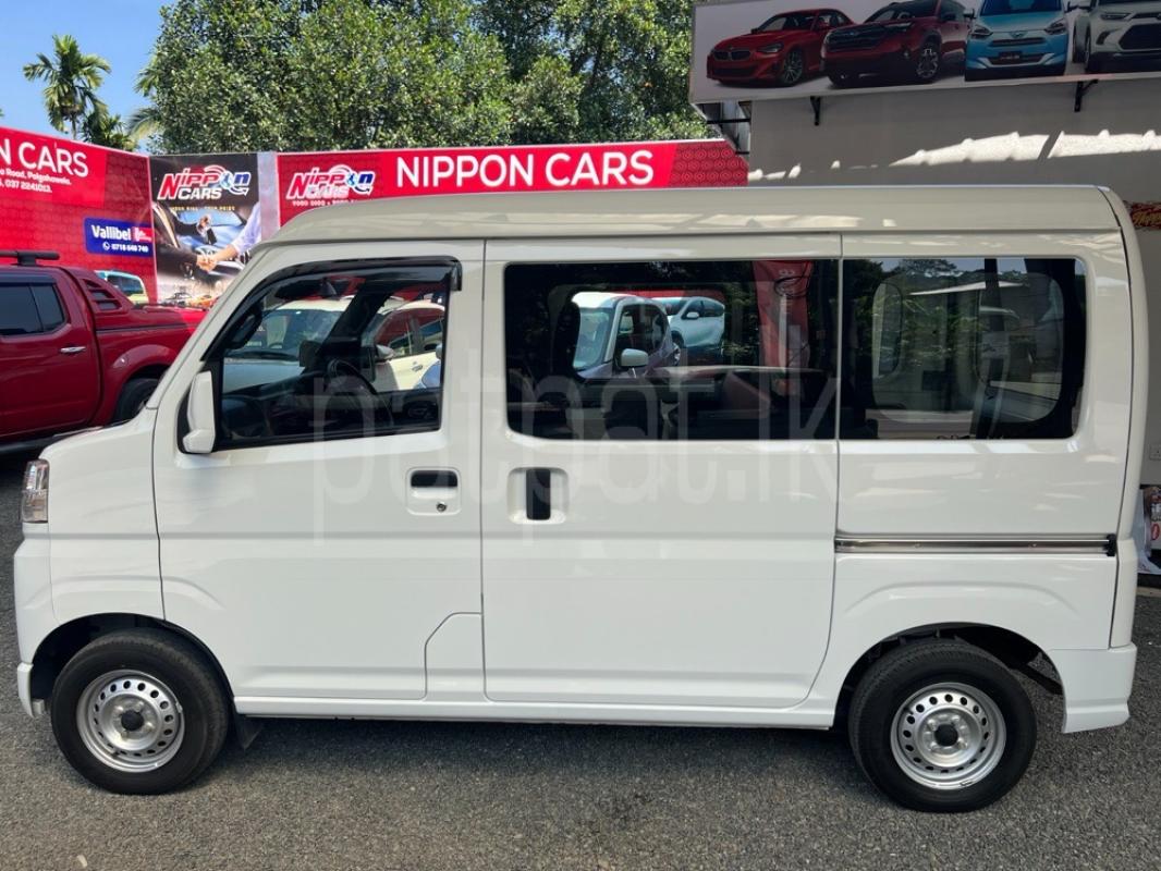 Advertisement image 1