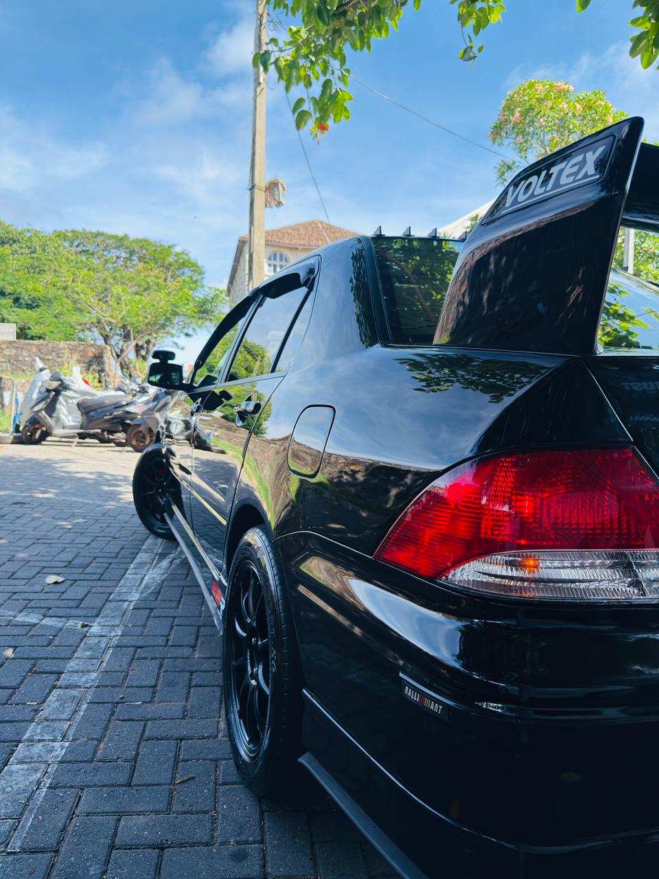 Mitsubishi Lancer 2001 - Used Car sale in Sri Lanka - patpat.lk