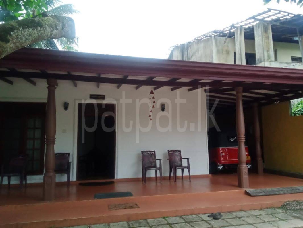 House for Sale in Nittambuwa