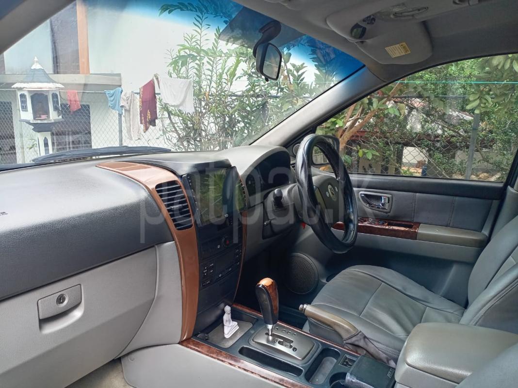 KIA Sorento 2004 - பயன்படுத்தப்பட்டது SUV sale in Sri Lanka - patpat.lk