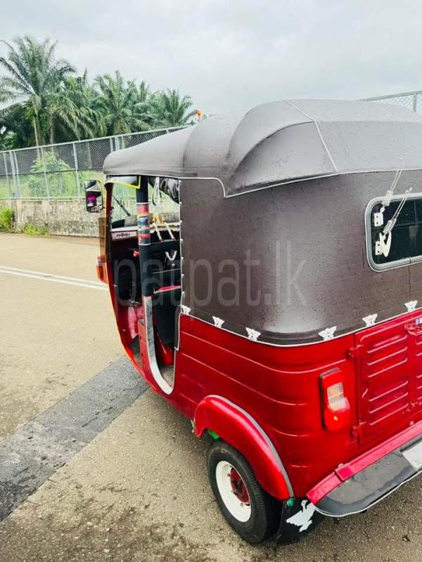 Bajaj 4 stroke 2010 - பயன்படுத்தப்பட்டது முச்சக்கர வண்டி sale in Sri Lanka - patpat.lk