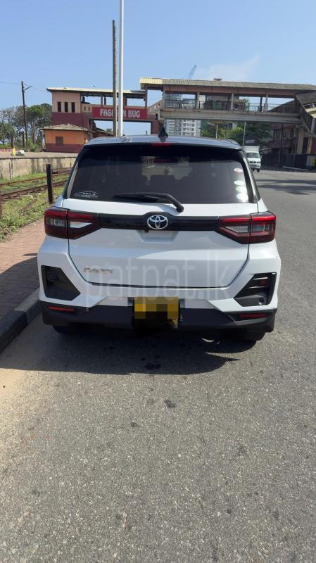 Toyota Raize 2020 - භාවිතා කරන ලද SUV රථය sale in Sri Lanka - patpat.lk