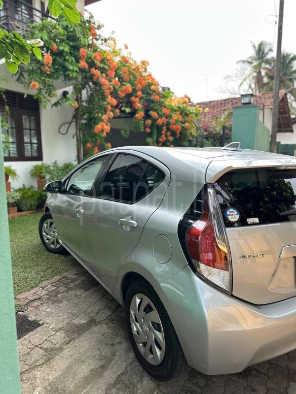 Toyota Aqua 2015 - Used Car sale in Sri Lanka - patpat.lk