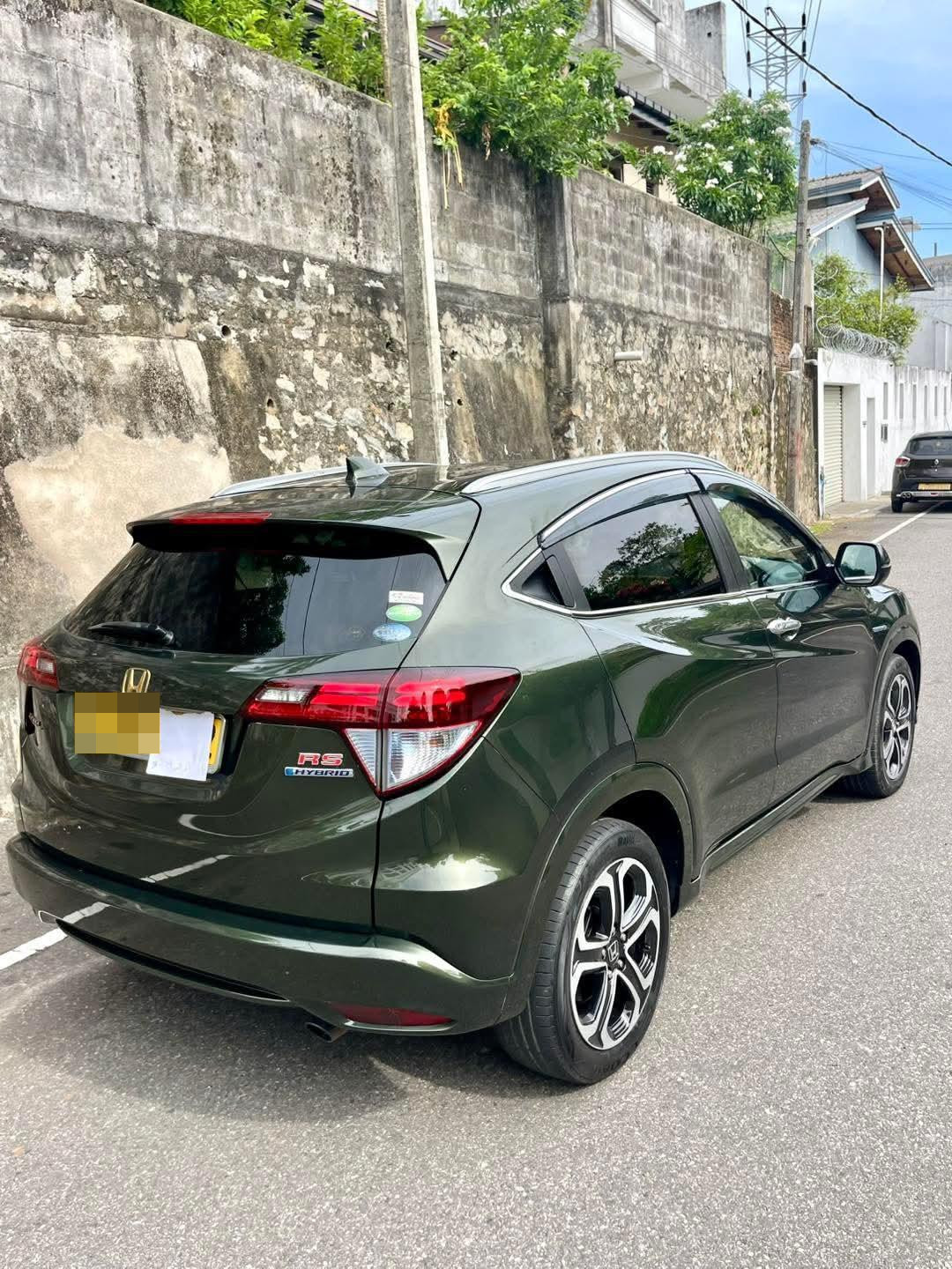 Honda Vezel 2014 - பயன்படுத்தப்பட்டது SUV sale in Sri Lanka - patpat.lk