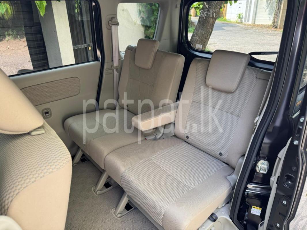 Advertisement image 6